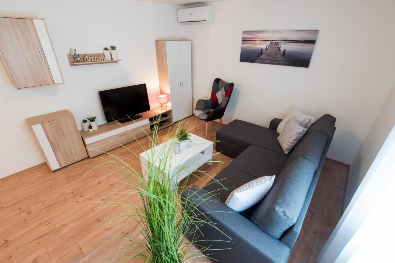 Apartment Luka Arbanasi Zadar Bagian luar foto